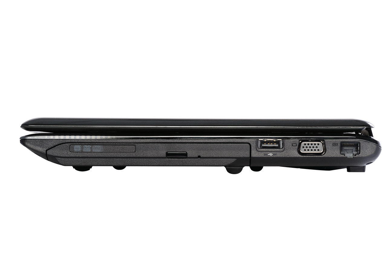 MSI Classic CR650-633 AMD E E2-2000 Laptop – image 9