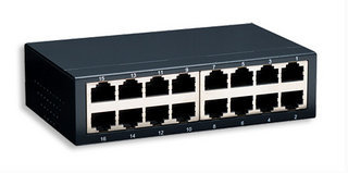 Intellinet 16-Port Fast Ethernet Office Switch – image 3