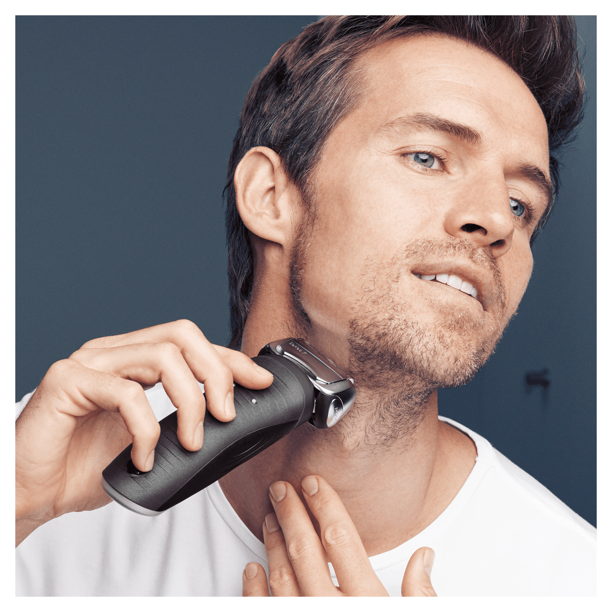 Braun Series 7 Electric Shaver For Men 7865cc, With Clean&Charge Station And Travel Case– Grey – image 8