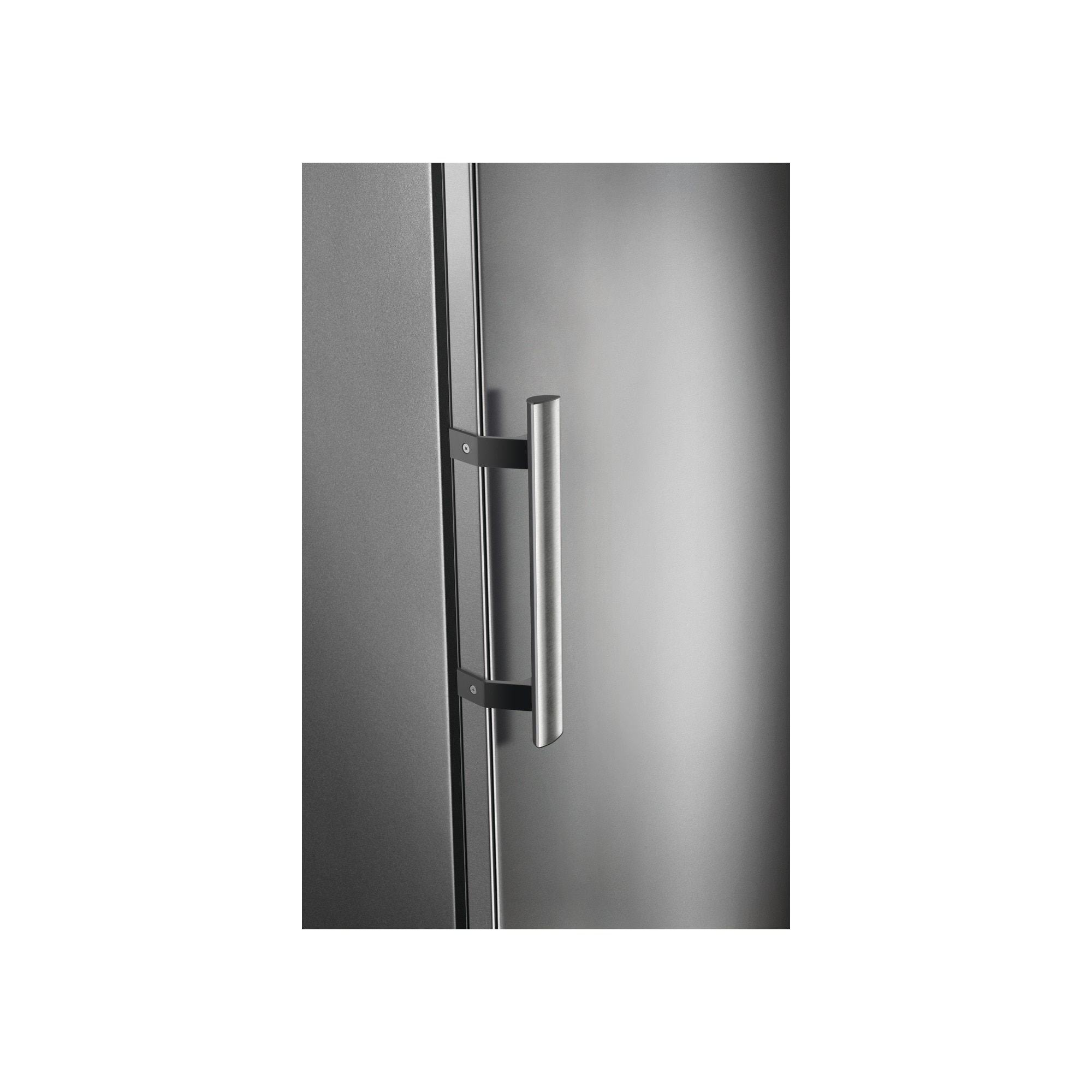 Electrolux LRC5ME38X2 fridge Freestanding – image 4