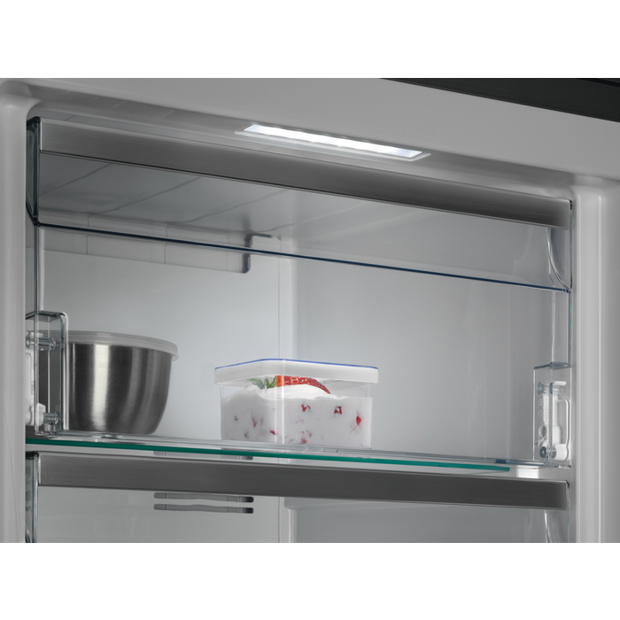 AEG AGB728E4NX freezer Upright freezer Freestanding – image 6
