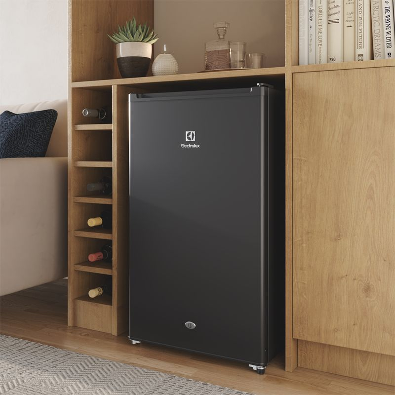 Electrolux ERD090G3HWB fridge Freestanding – image 2