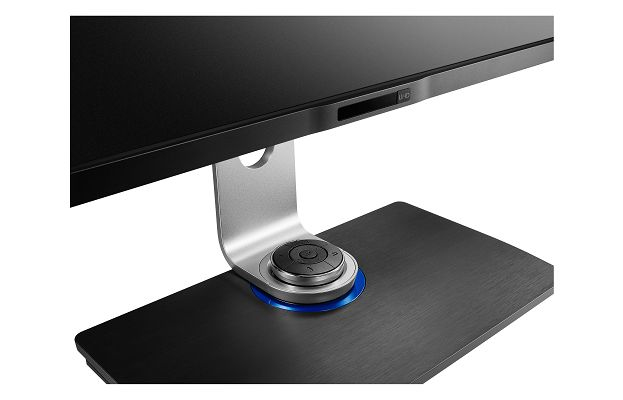 BenQ BL3201PH computer monitor – image 2
