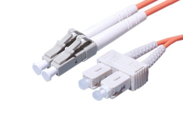 APC 12401-30M InfiniBand/fibre optic cable LC SC Orange