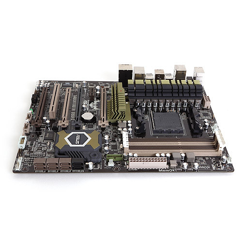 ASUS Sabertooth 990FX – image 4