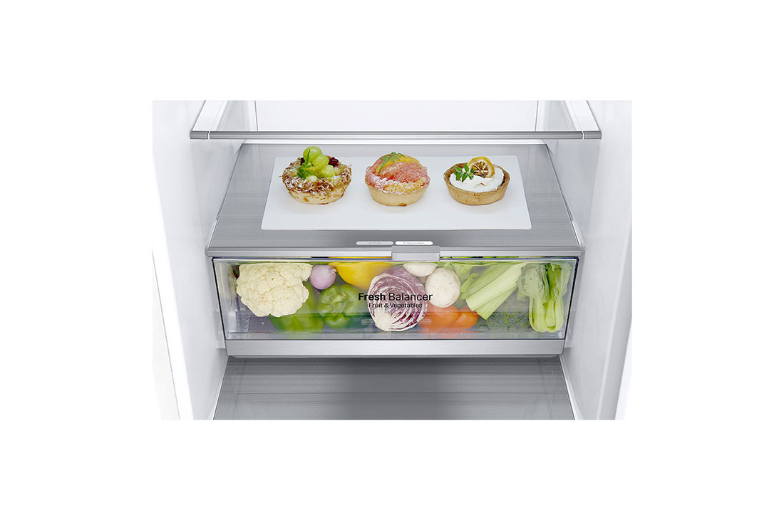 LG GBB72SWUCN fridge-freezer Freestanding – image 4