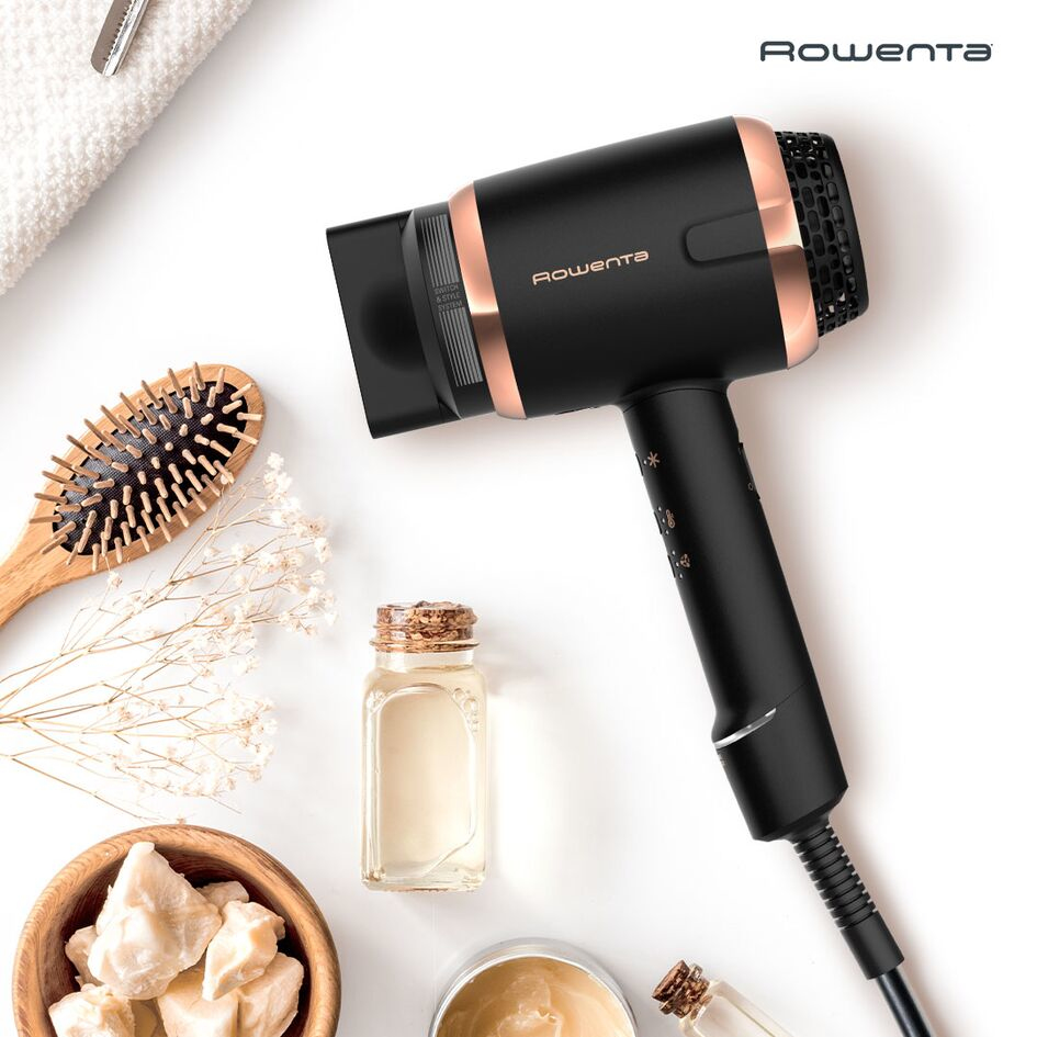 Rowenta Ultimate Experience CV9820 hair dryer – image 2