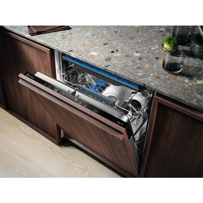 Electrolux EEG48300L Fully built-in 14 place settings – image 4