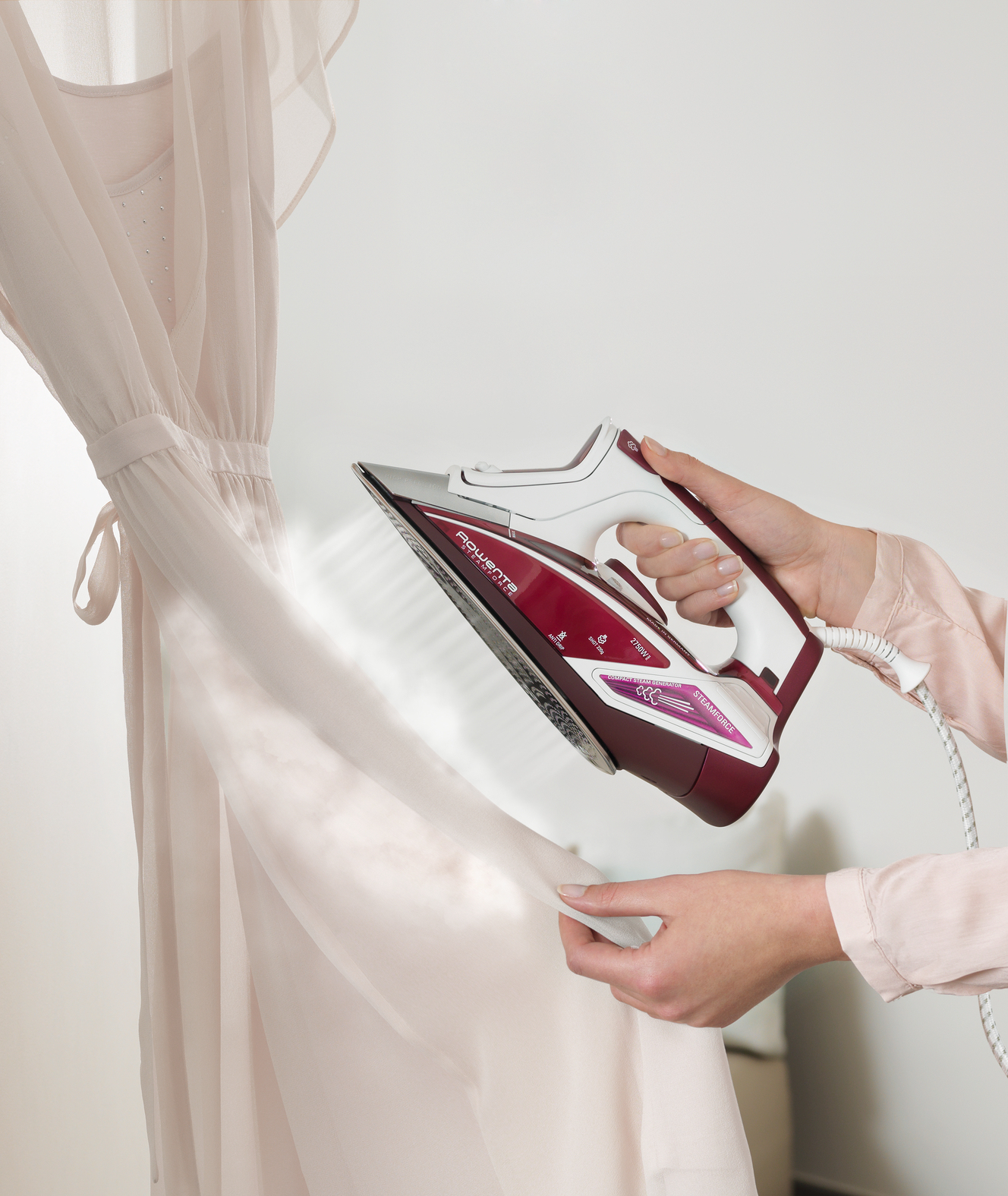 Rowenta DW9230 Dry & Steam iron Microsteam 400 soleplate – image 5