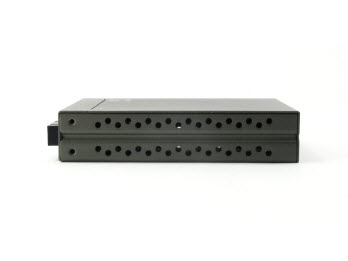 LevelOne 10/100BASE-TX to 100BASE-FX MMF SC Converter – image 5
