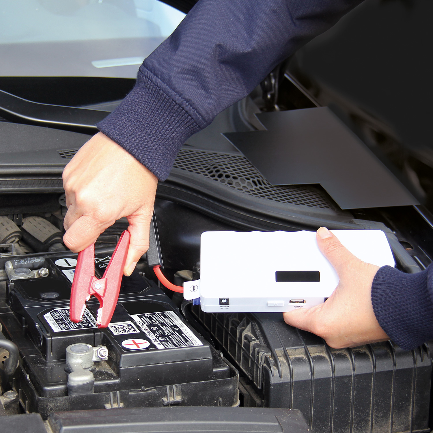 AEG 97217 vehicle battery charger – image 3