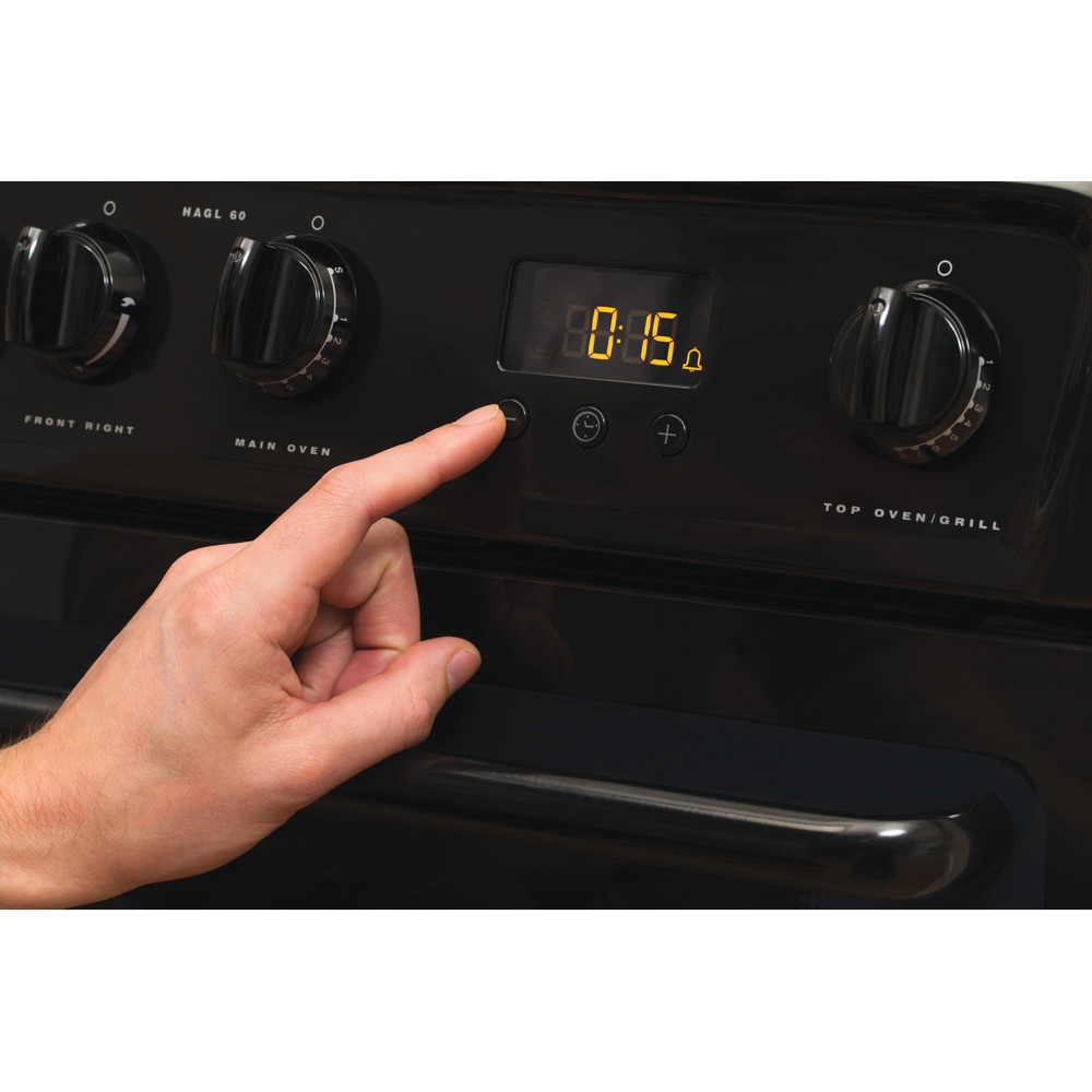 Hotpoint HAGL60K cooker Freestanding cooker Gas Black – image 4