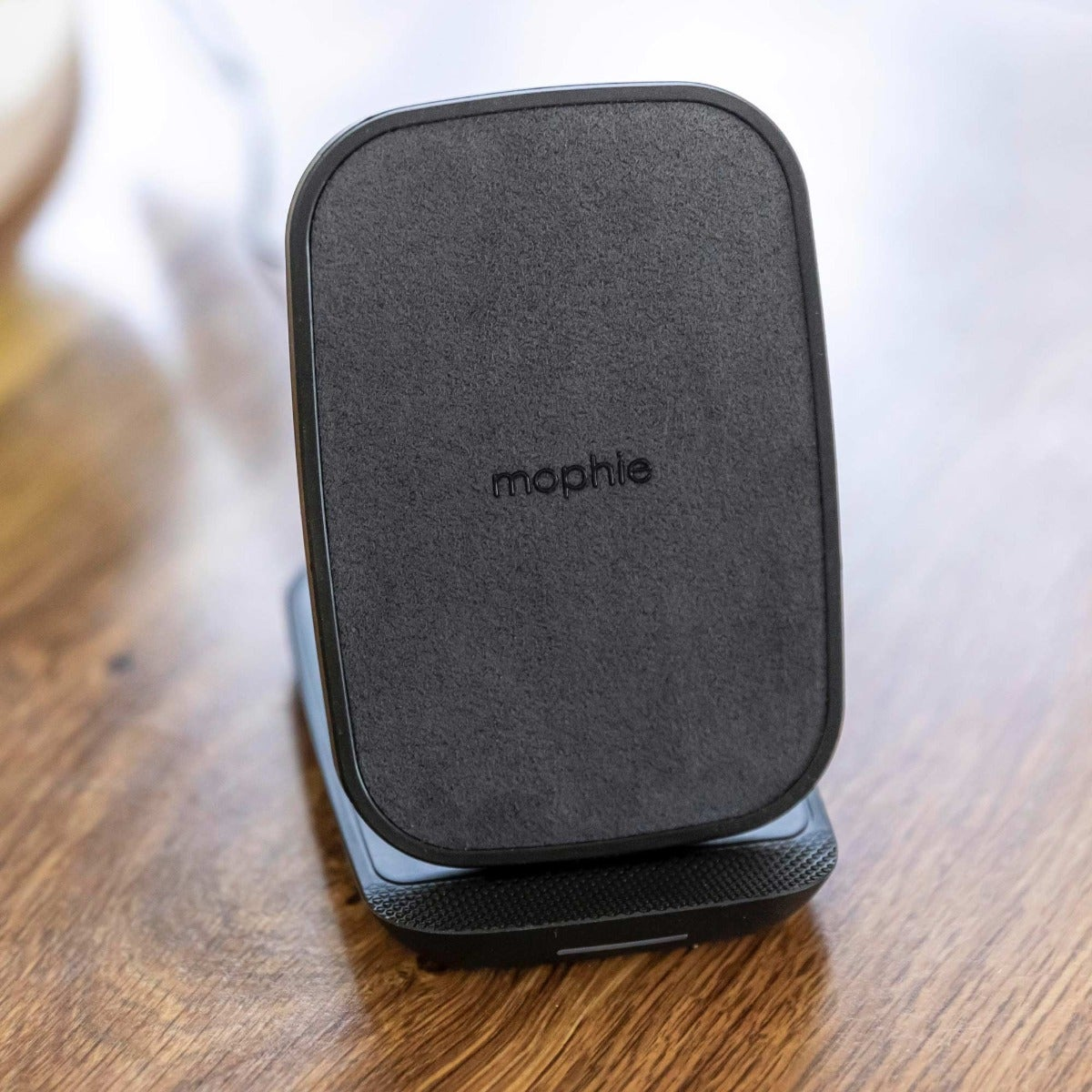 mophie 401304099 mobile device charger Smartphone Black AC Indoor – image 4