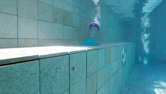 Interline Wireless Pool and Spa vacuum cleaner (rechargeable) – image 7