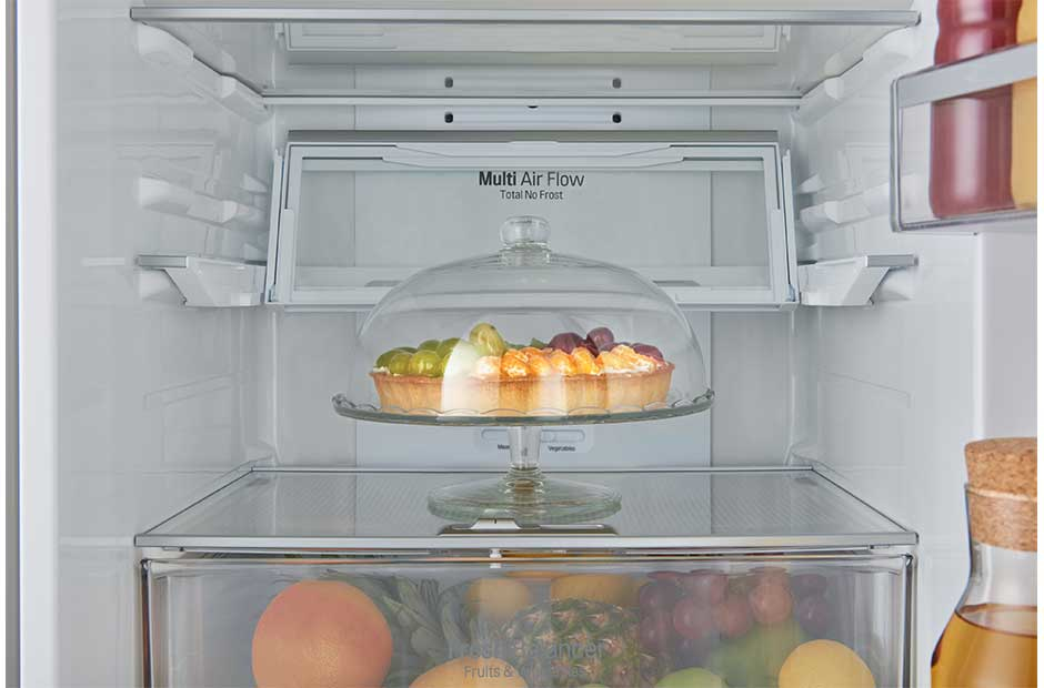 LG GBB60SAGFS fridge-freezer Freestanding – image 4