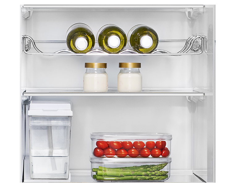 Hisense RS694N4TC1 side-by-side refrigerator Freestanding – image 6