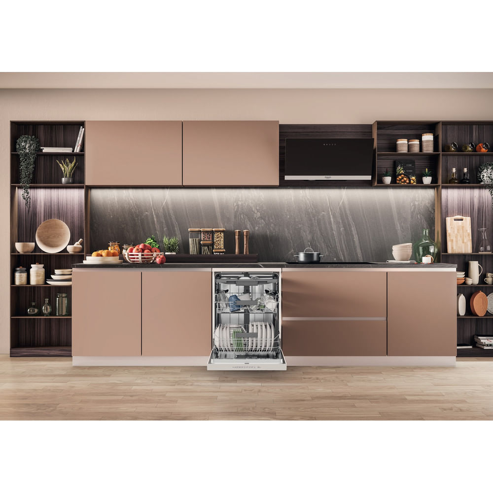 Hotpoint MaxiSpace Freestanding Dishwasher H7FHS51WUK – image 9