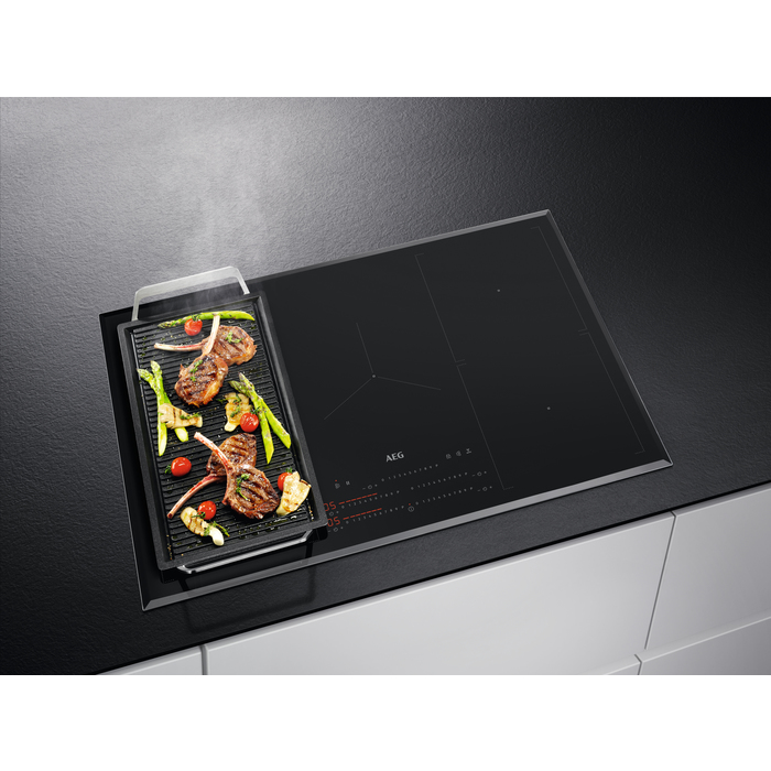 AEG IKS8575XFB Black Built-in – image 3