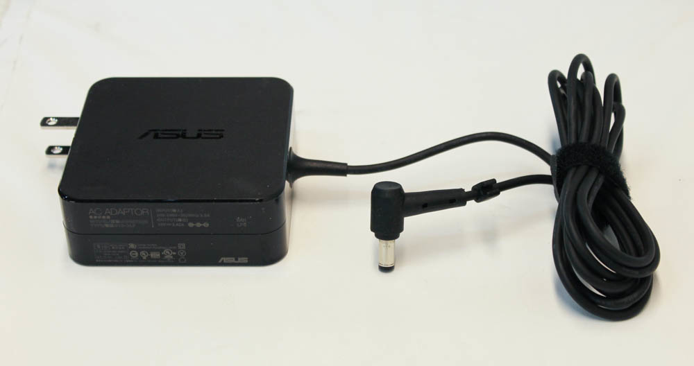 ASUS 0A001-00043700 power adapter/inverter Indoor