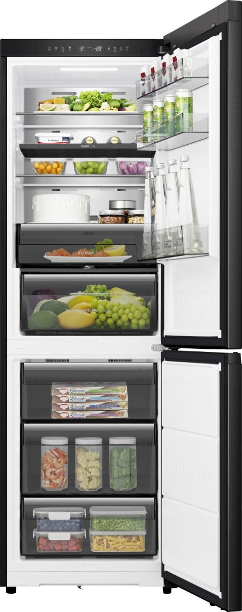 Hisense Freestanding fridge freezer with – image 2