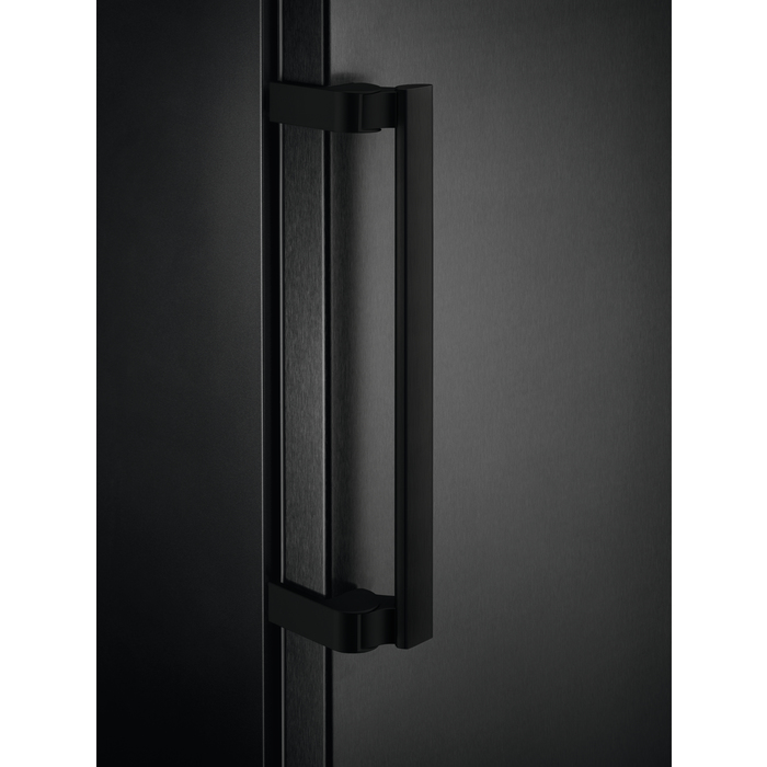 AEG AGB728E5NB freezer Upright freezer Freestanding – image 7