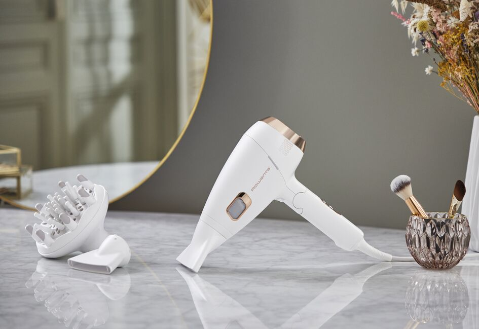Rowenta Ultimate Experience CV9240 hair dryer – image 7