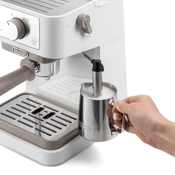 De’Longhi EC260.W Semi-auto Espresso machine – image 3