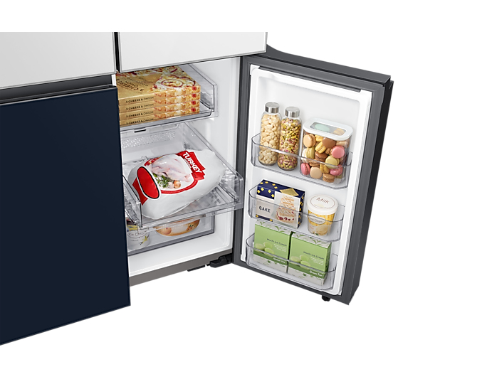 Samsung RF65A96768A side-by-side refrigerator Freestanding – image 9
