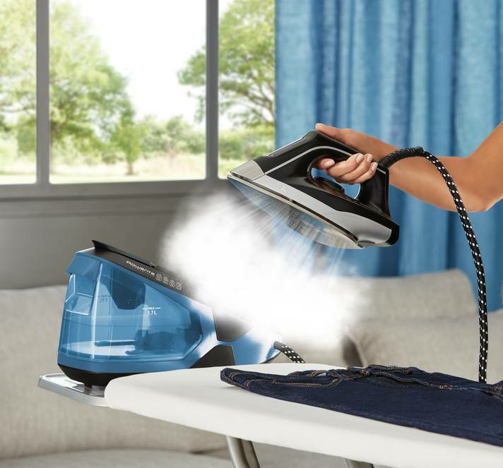 Rowenta VR8321F0 steam ironing station – image 6