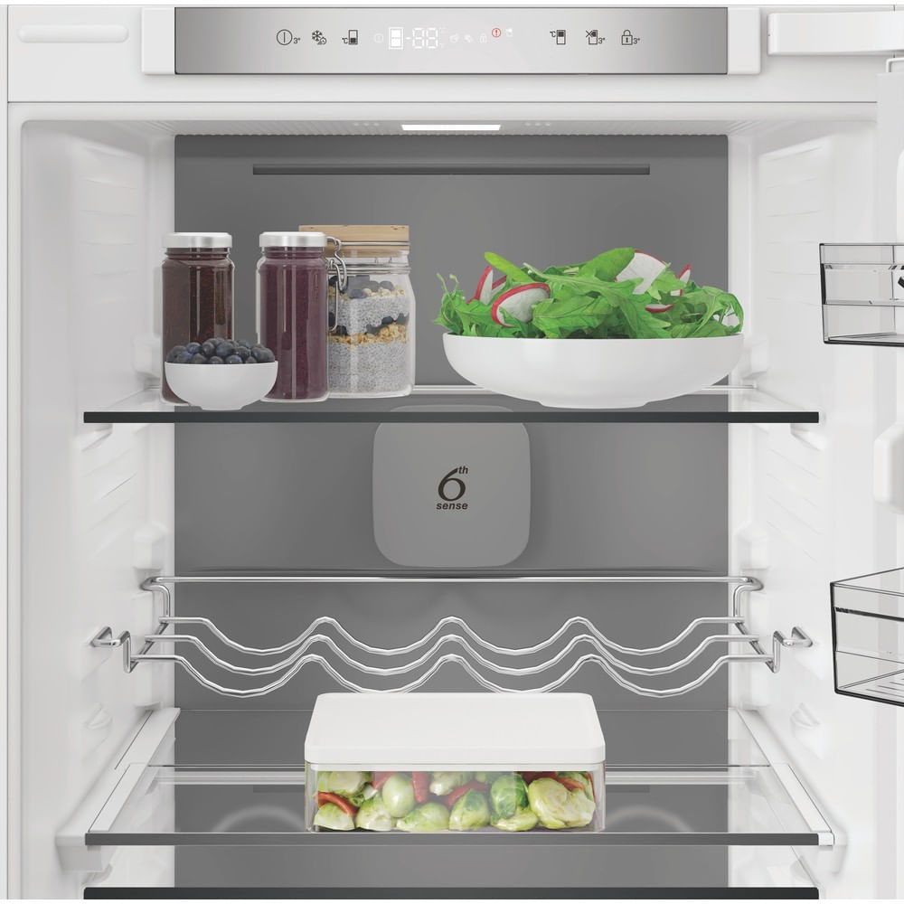 Whirlpool 7525320027 fridge-freezer Built-in – image 2