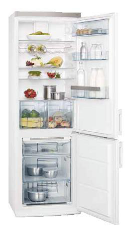 AEG S73400CTW1 fridge-freezer Freestanding