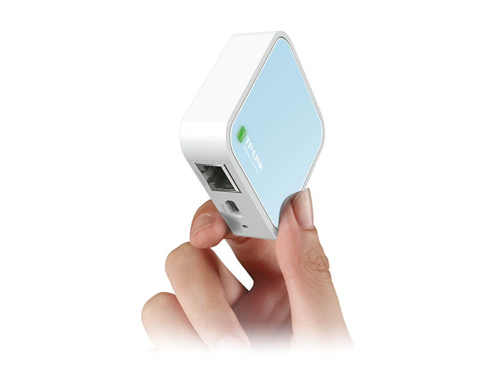 TP-Link 300Mbps Wireless N Travel WiFi Router – image 4
