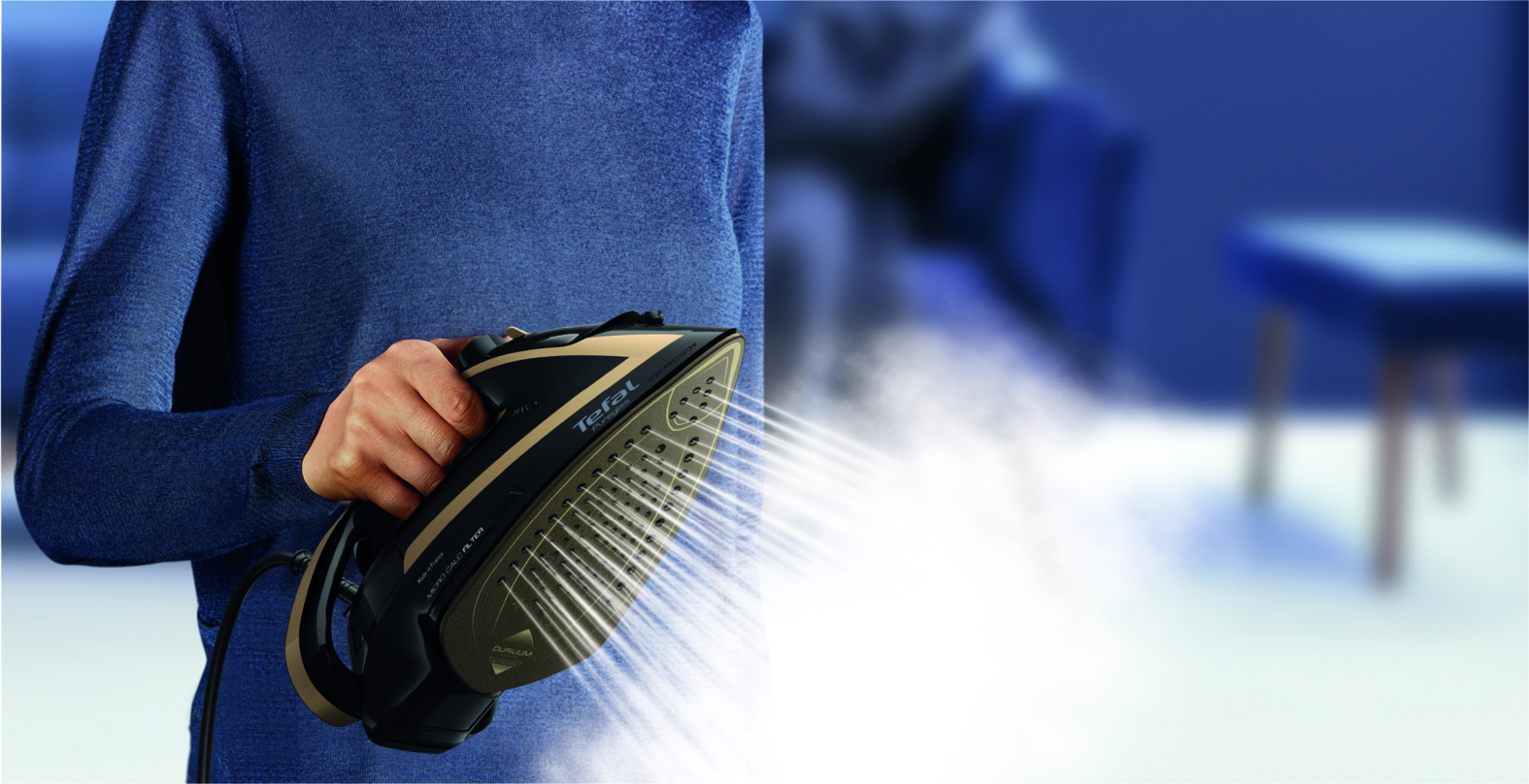 Tefal Puregliss FV8064 Dry & Steam iron Durilium AirGlide Autoclean soleplate – image 4