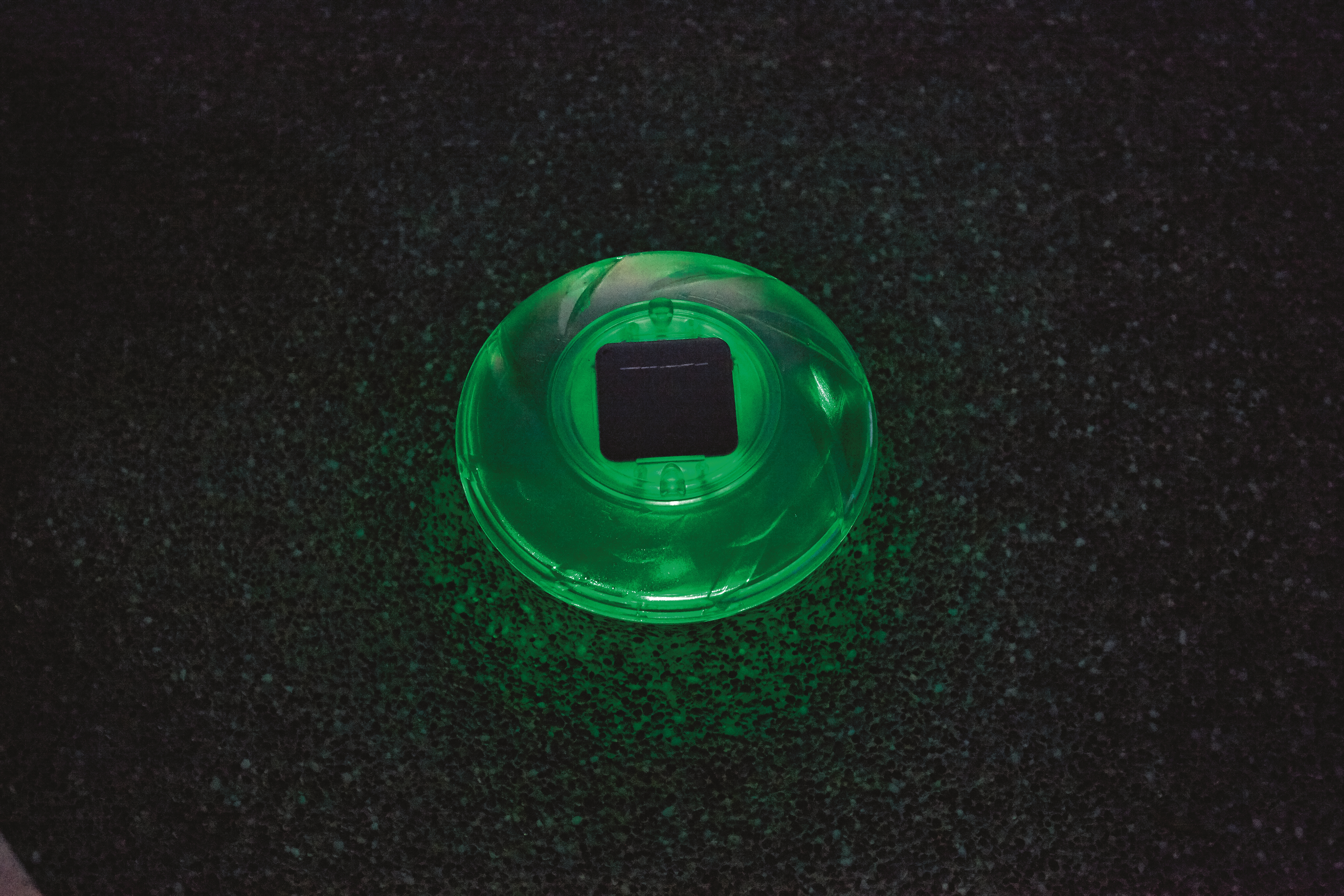 صورة Bestway Solar-Float Lamp - شفاف, LED, متعدد الألوان, 18 سم
