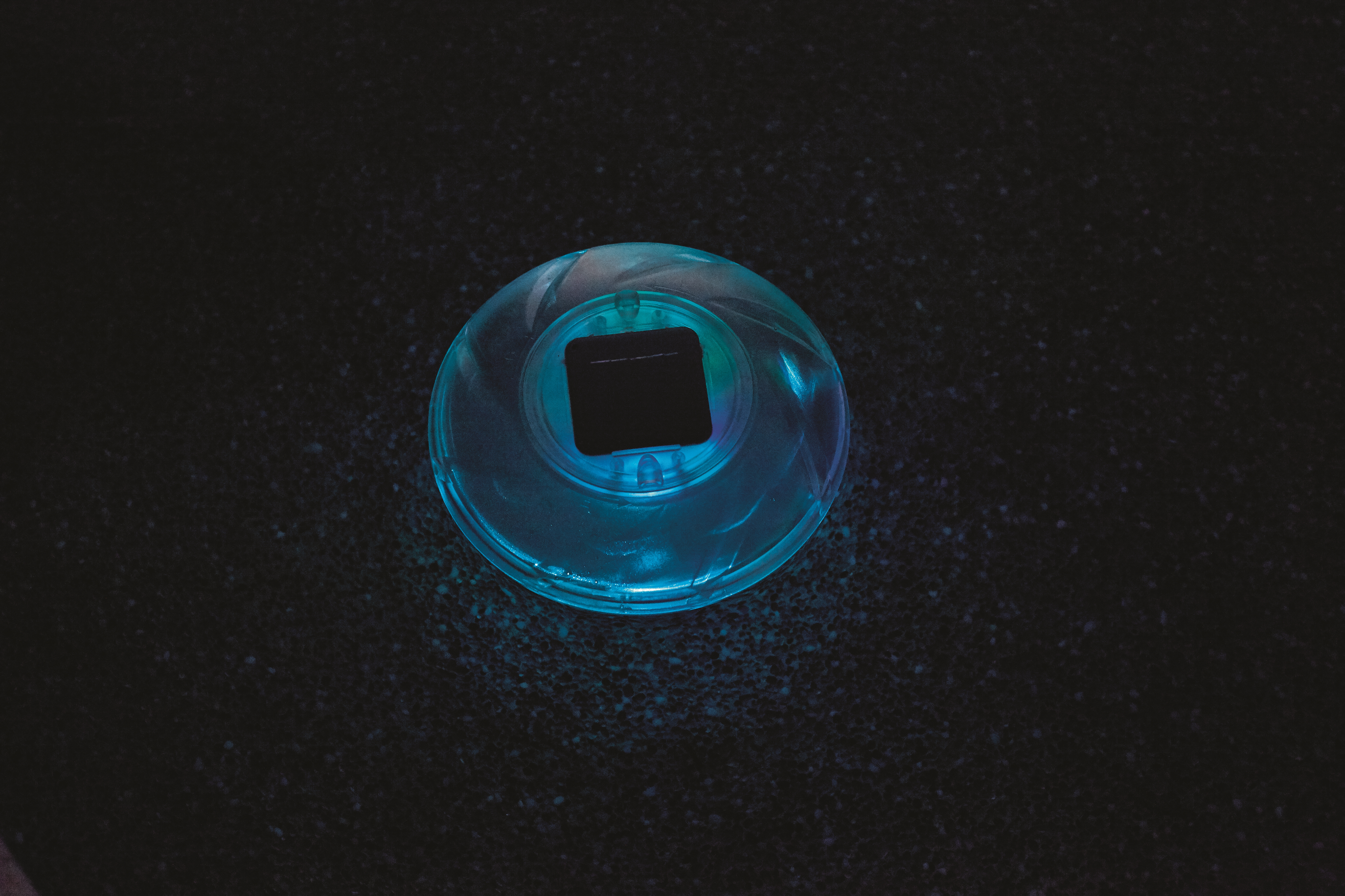 صورة Bestway Solar-Float Lamp - شفاف, LED, متعدد الألوان, 18 سم