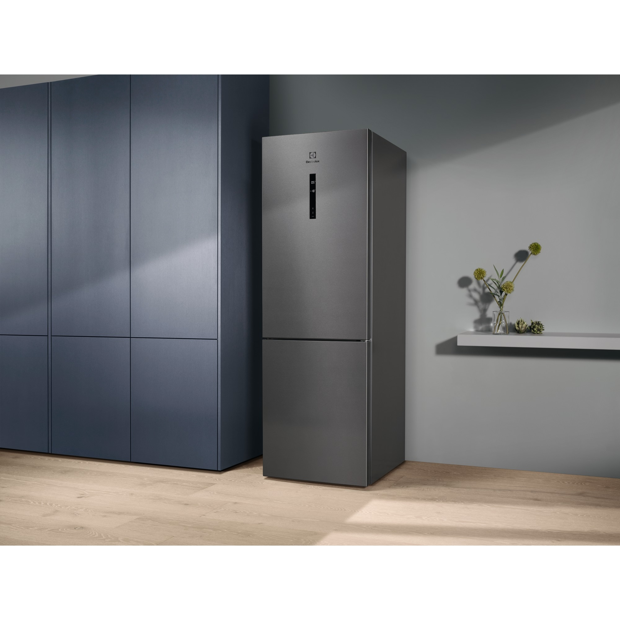 Electrolux LNT7MD32X2 Freestanding – image 3