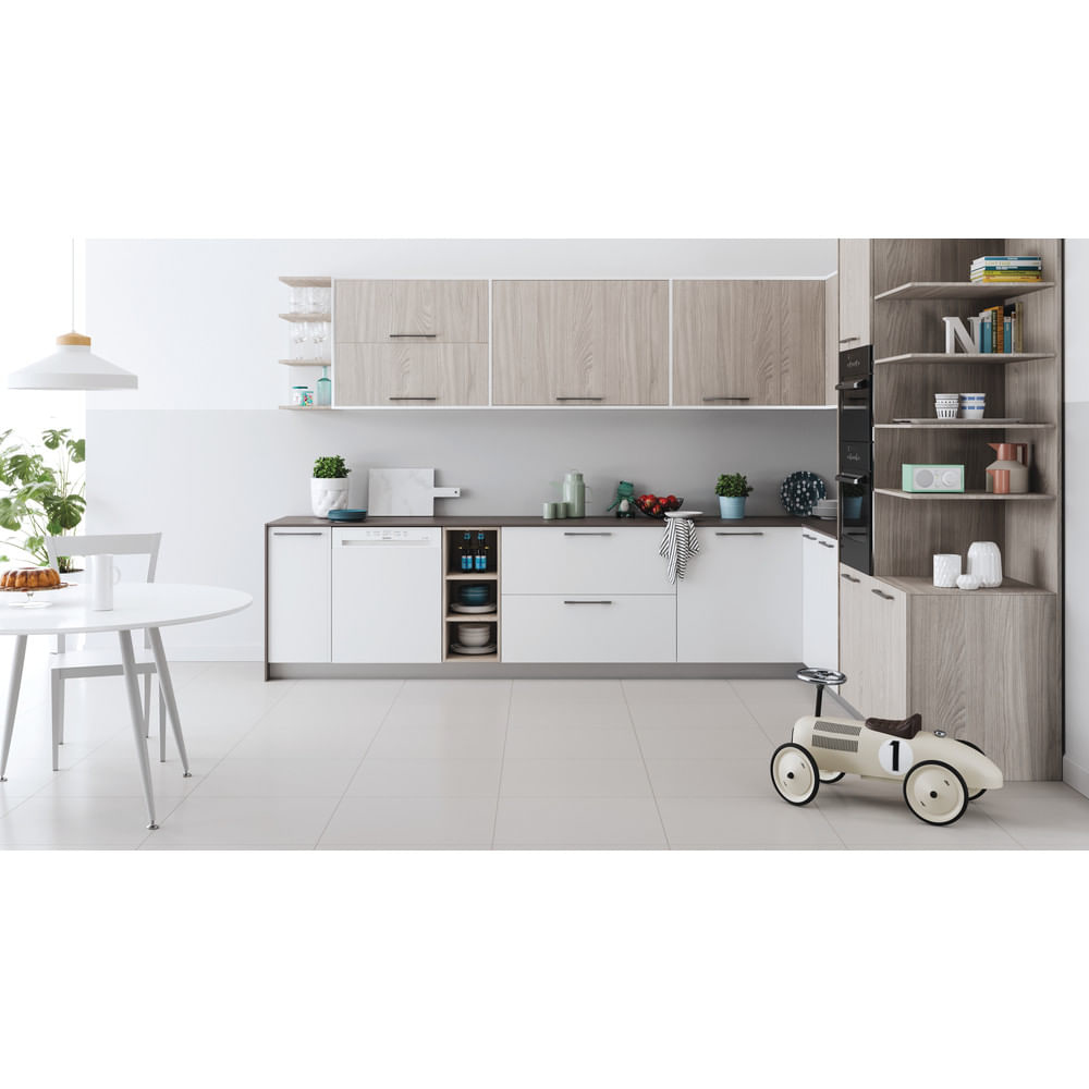 Indesit DBE 2B19UK – image 4