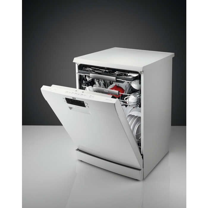 AEG FFB63700PW dishwasher Freestanding 15 place settings – image 3