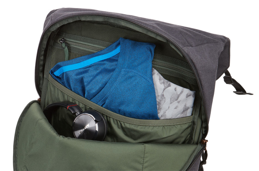 Thule Vea 39.6 cm (15.6") Backpack Black, Grey – image 6