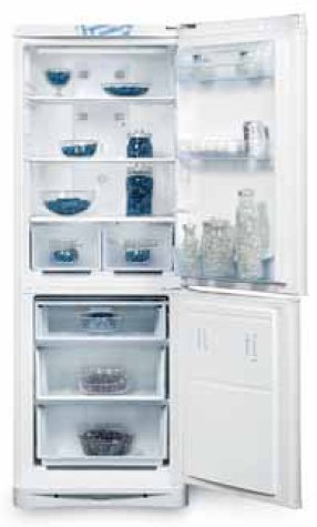 Indesit BA16FNF fridge-freezer Freestanding