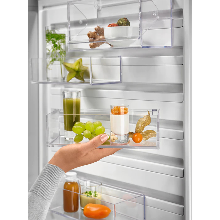 Electrolux LNC7MD32W2 Freestanding – image 4