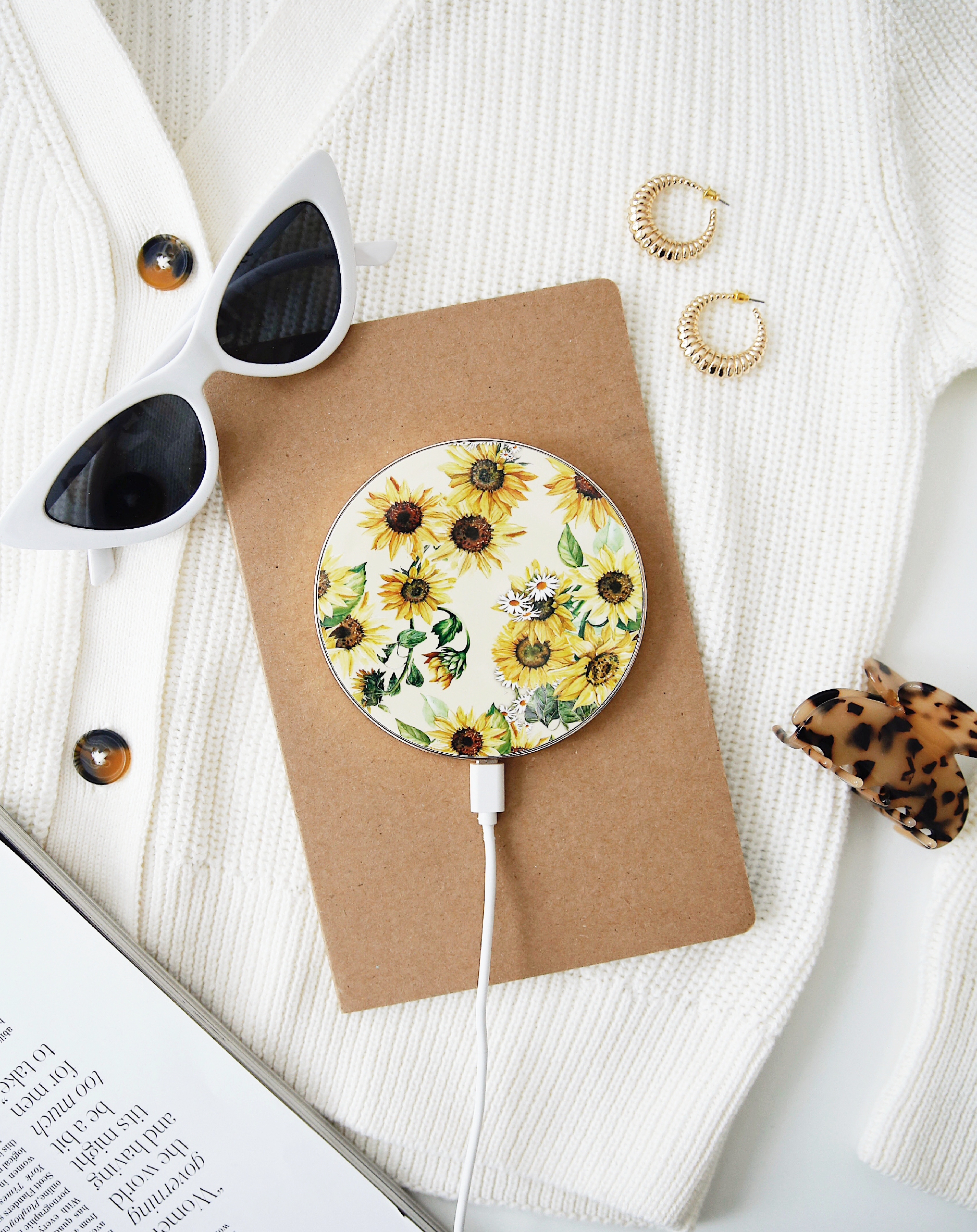 iDeal of Sweden Fashion Smartphone Yellow USB Indoor – image 4