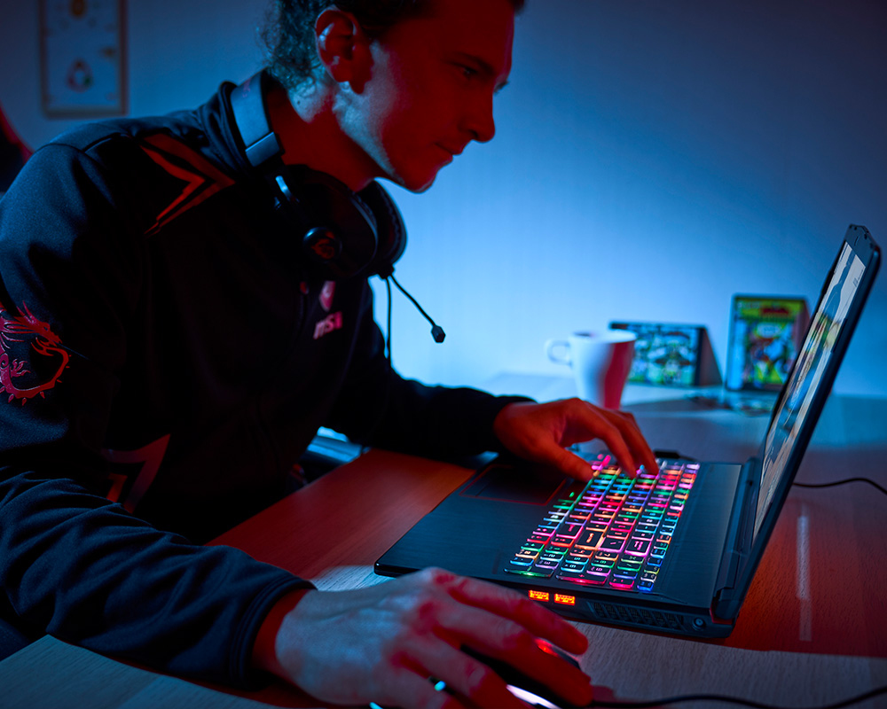 MSI GE63 Raider RGB 8SG – image 8
