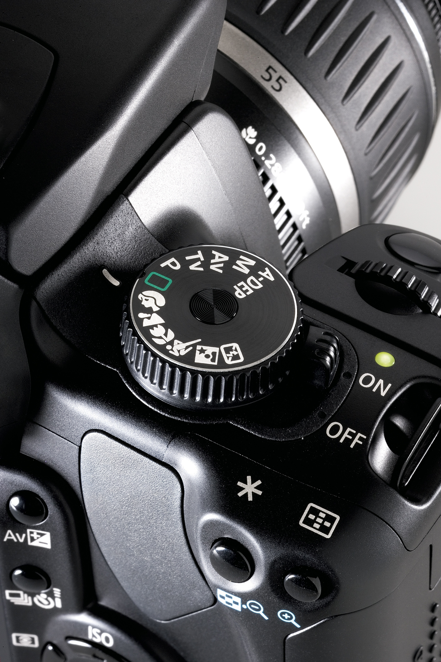 Canon EOS 400D + EF-S 18-55mm – image 5