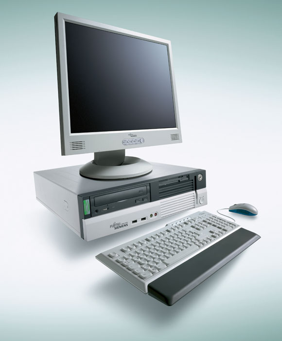 Fujitsu SCENIC E620 I915G /P4 HT 540/ 512MB DDR2 400/FDD/COMBO48X24X48X16/ 80GB