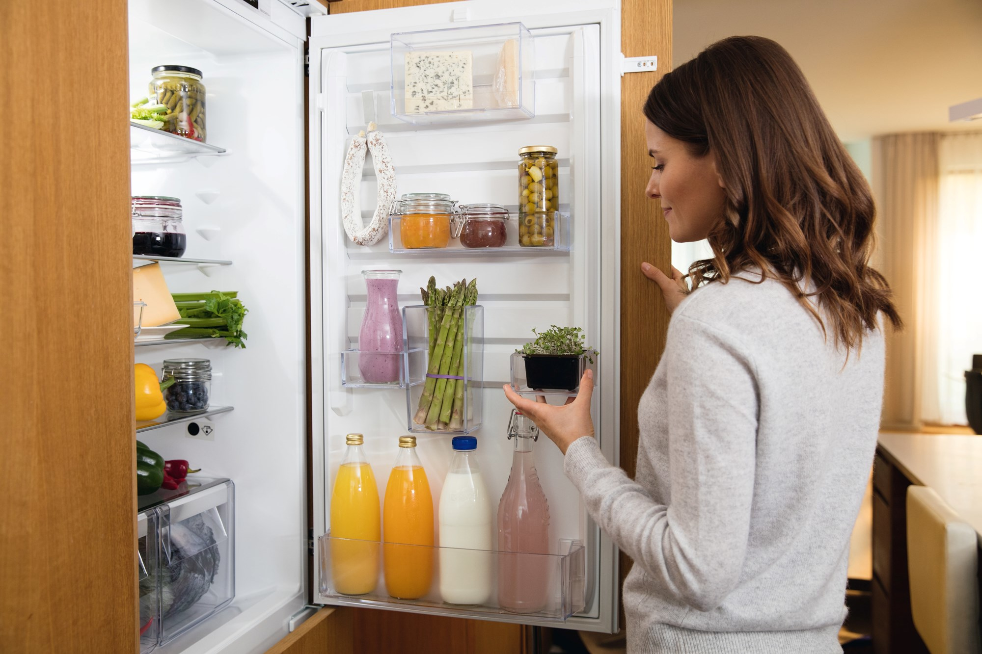 Electrolux ERE3976MFW fridge Freestanding – image 8