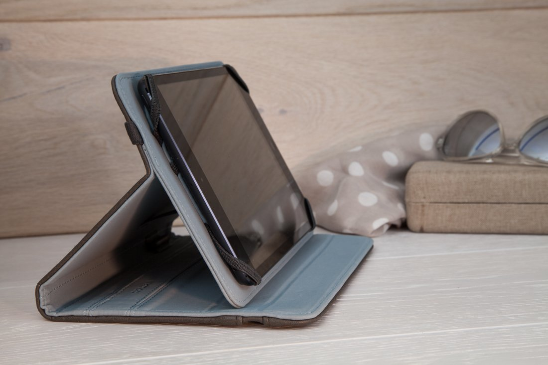 Golla G1654 tablet case – image 2