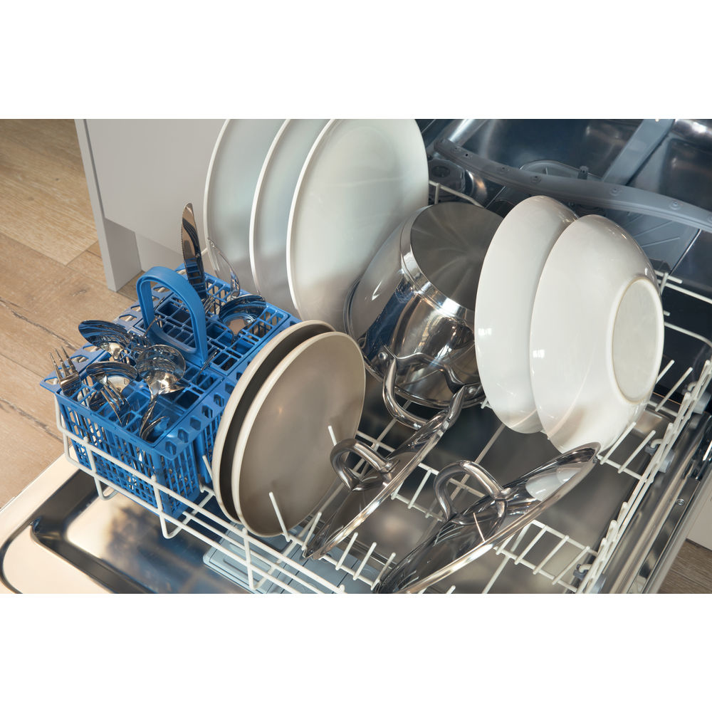Indesit DIFP 66B+9 EU – image 3