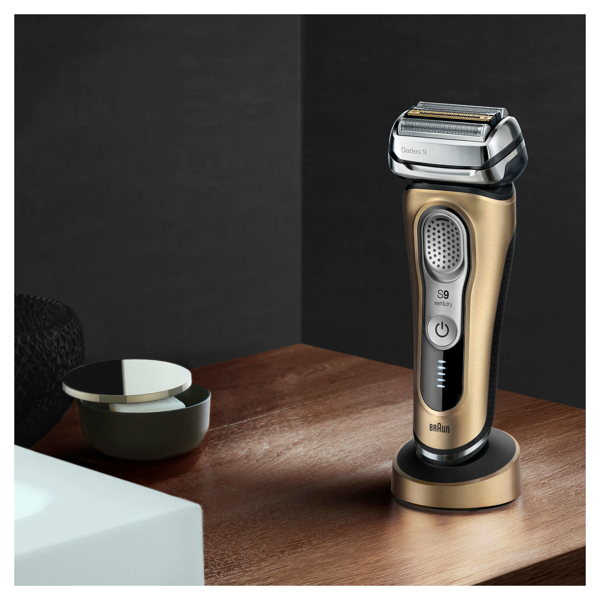 Braun Series 9 Electric Shaver for Men 9299s, Charging Stand and Leather Travel Case - Gold Gifting Edition – image 5