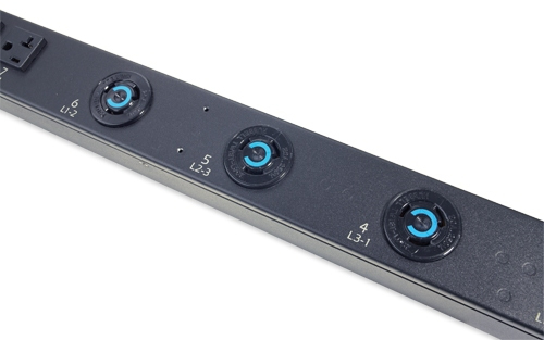 APC Metered Rack 5.7K VA PDU – image 4